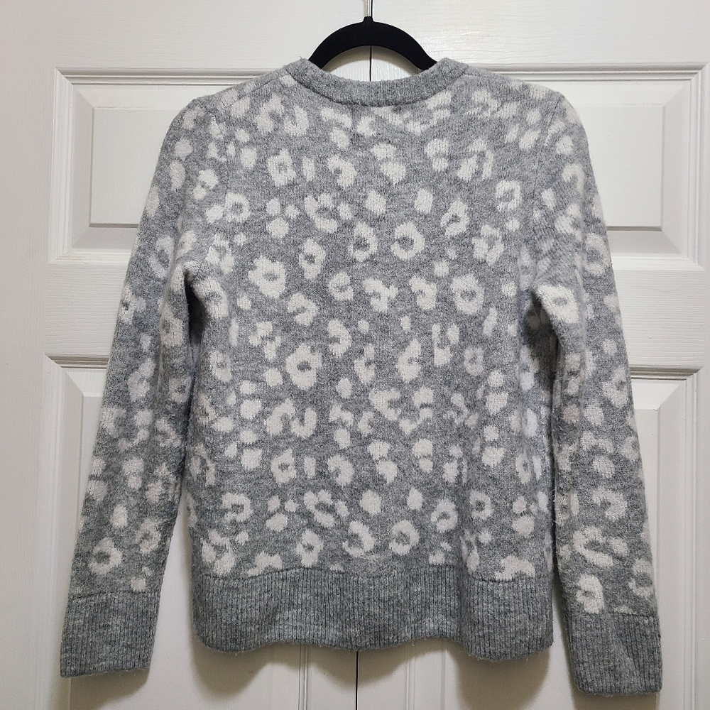 Old Navy Sweater‎ size M